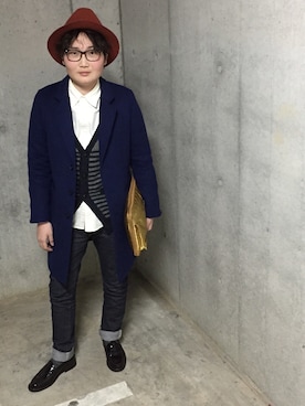 「blue」｜「アイテム（チェスターコート）」を使った、こすみさん（メンズ・168cm）の春コーディネート