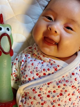 「アイテム（おもちゃ、グリーン系）」を使った、TOAさん（キッズ・70cm）の冬コーディネート