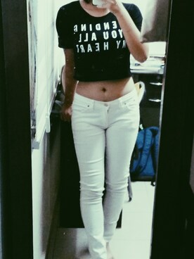 「-のアイテム（パンツ、ホワイト系）」を使った、MomoChia57さん（レディース・160cm）の夏コーディネート