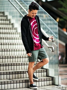 「TOPMAN（トップマン）のアイテム（スニーカー）」を使った、TOPMAN スタッフさん（メンズ・169cm）の秋コーディネート