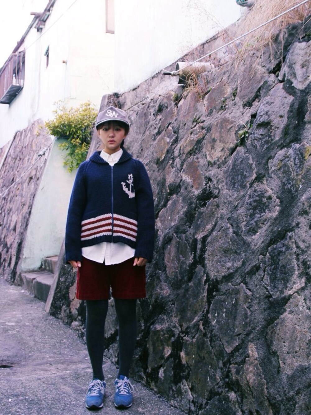 「yoyoandk、요요앤케이、swellmob、ANCHOR、knit、corduroy、New Balance、996、daily look」｜「yoyoandkのアイテム（その他アウター、ブルー系）」を使った、요요앤케이さん（レディース・163cm）の冬コーディネートの1枚目の写真