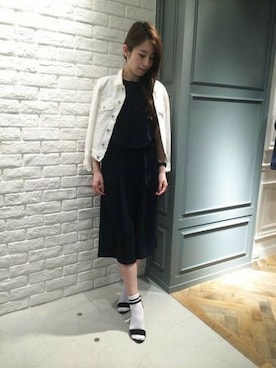「アパートバイローリーズ」｜「アイテム（デニムジャケット）」を使った、tomoeさん（レディース・161cm）の春コーディネート