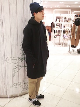 「ALLEGE（アレッジ）のアイテム（ニットキャップ/ビーニー）」を使った、もんたさん（メンズ・176cm）の冬コーディネート
