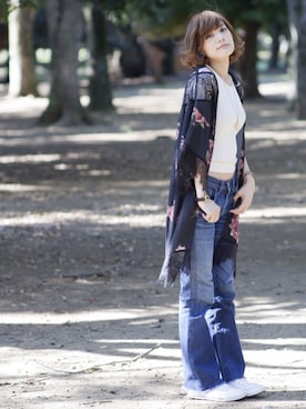 「CONVERSE（コンバース）のALL STAR HI（スニーカー）」を使った、石川 瑠利子さん（レディース・165cm・20代）の秋コーディネート