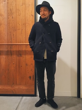 「カットオフ」｜「アイテム（ピーコート）」を使った、takeshimaさん（メンズ・180cm）の冬コーディネート