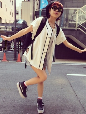 「MONKI（モンキ）のアイテム（メガネ）」を使った、イヒラさん（レディース・155cm）の夏コーディネート