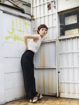 「タイト」｜「アイテム（スラックス）」を使った、イヒラさん（レディース・155cm）の夏コーディネート