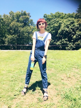 「厚底」｜「アイテム（サロペット/オーバーオール）」を使った、イヒラさん（レディース・155cm）の夏コーディネート
