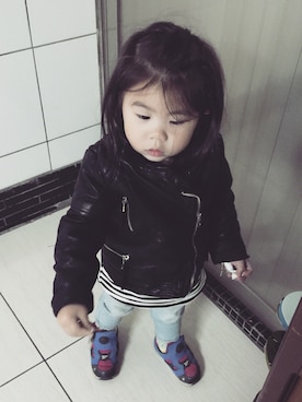 「アイテム（ライダースジャケット）」を使った、StarryKuoさん（キッズ・90cm）の春コーディネート