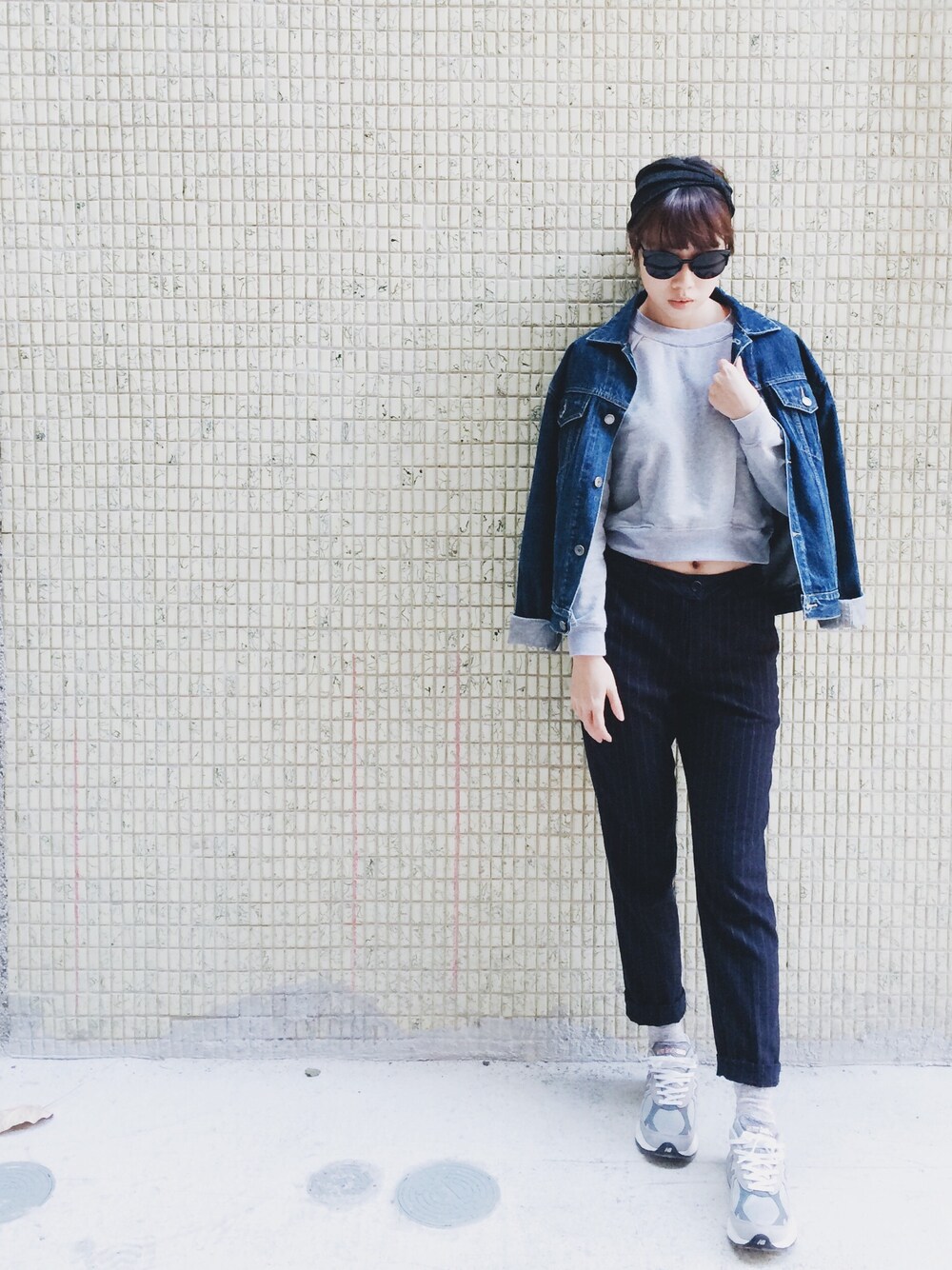 W.さんの「【CASUAL】タックデザインスウェットTOPS（MURUA）」を使ったコーディネートの1枚目の写真