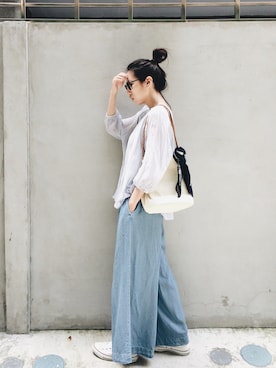 「blue」｜「アイテム（財布/小物）」を使った、W.さん（レディース・164cm）の春コーディネート