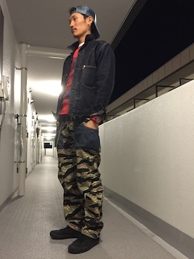 「カモ柄」｜「アイテム（アナログ腕時計）」を使った、Hirosukeさん（メンズ・173cm）の冬コーディネート