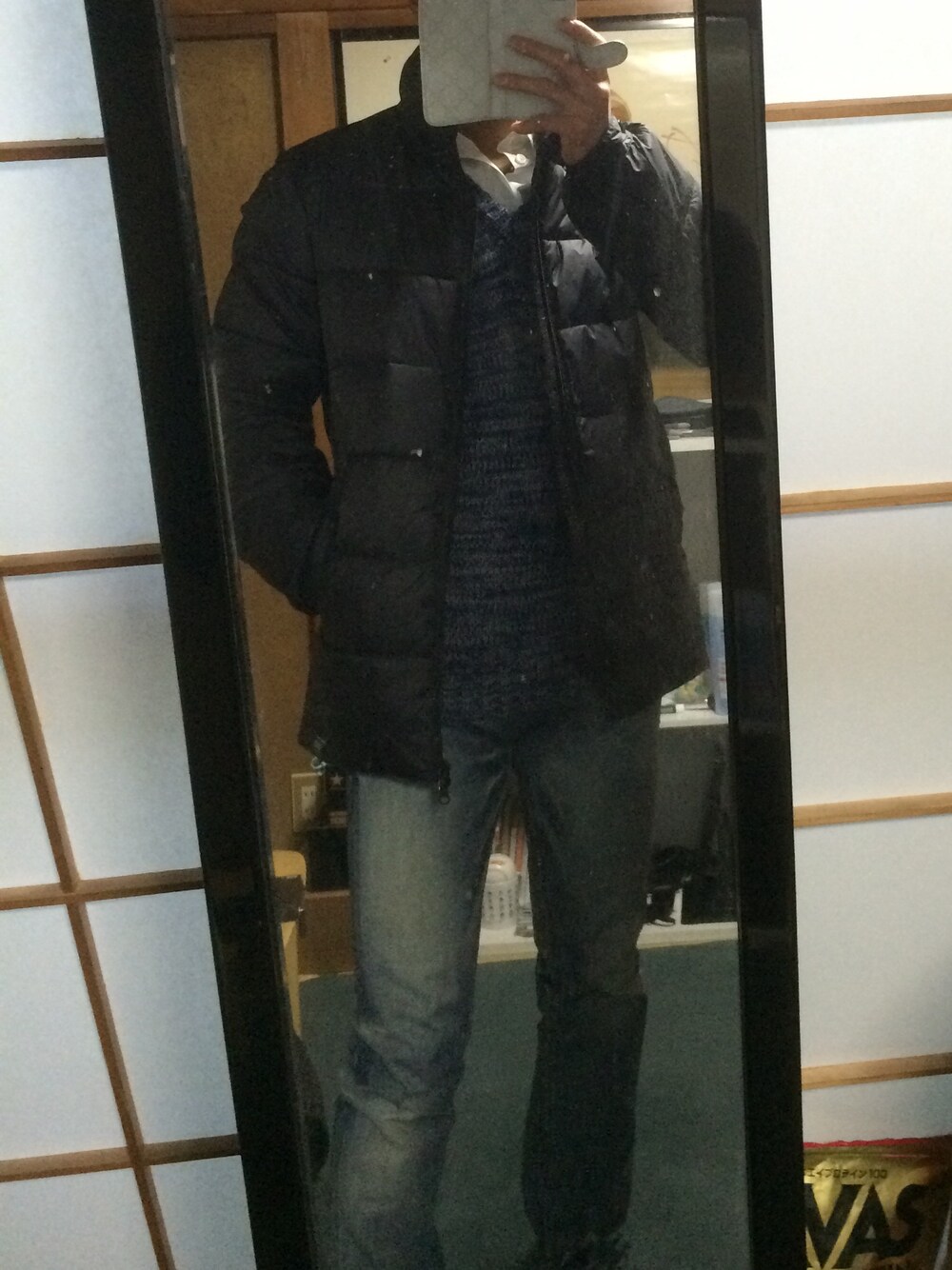 「AZUL by moussyのアイテム（ダウンジャケット/コート、ブラック系）」を使った、ryotaさん（メンズ・167cm）の冬コーディネートの1枚目の写真