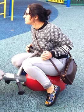 「アイテム（デニムパンツ、シルバー系）」を使った、functshui さん（レディース・163cm）の秋コーディネート