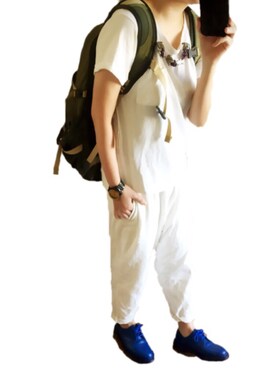 「アイテム（アクセサリー、パープル系）」を使った、ももかさん（レディース・161cm）の秋コーディネート