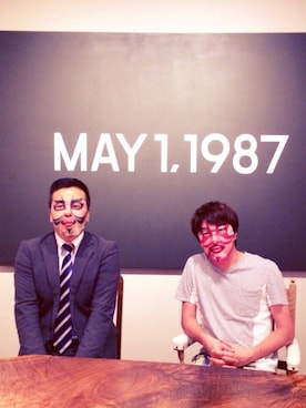 「MARTIN MARGIELA（マルタンマルジェラ）のアイテム（Tシャツ/カットソー、グレー系）」を使った、takujinishimakiさん（メンズ）の春コーディネート