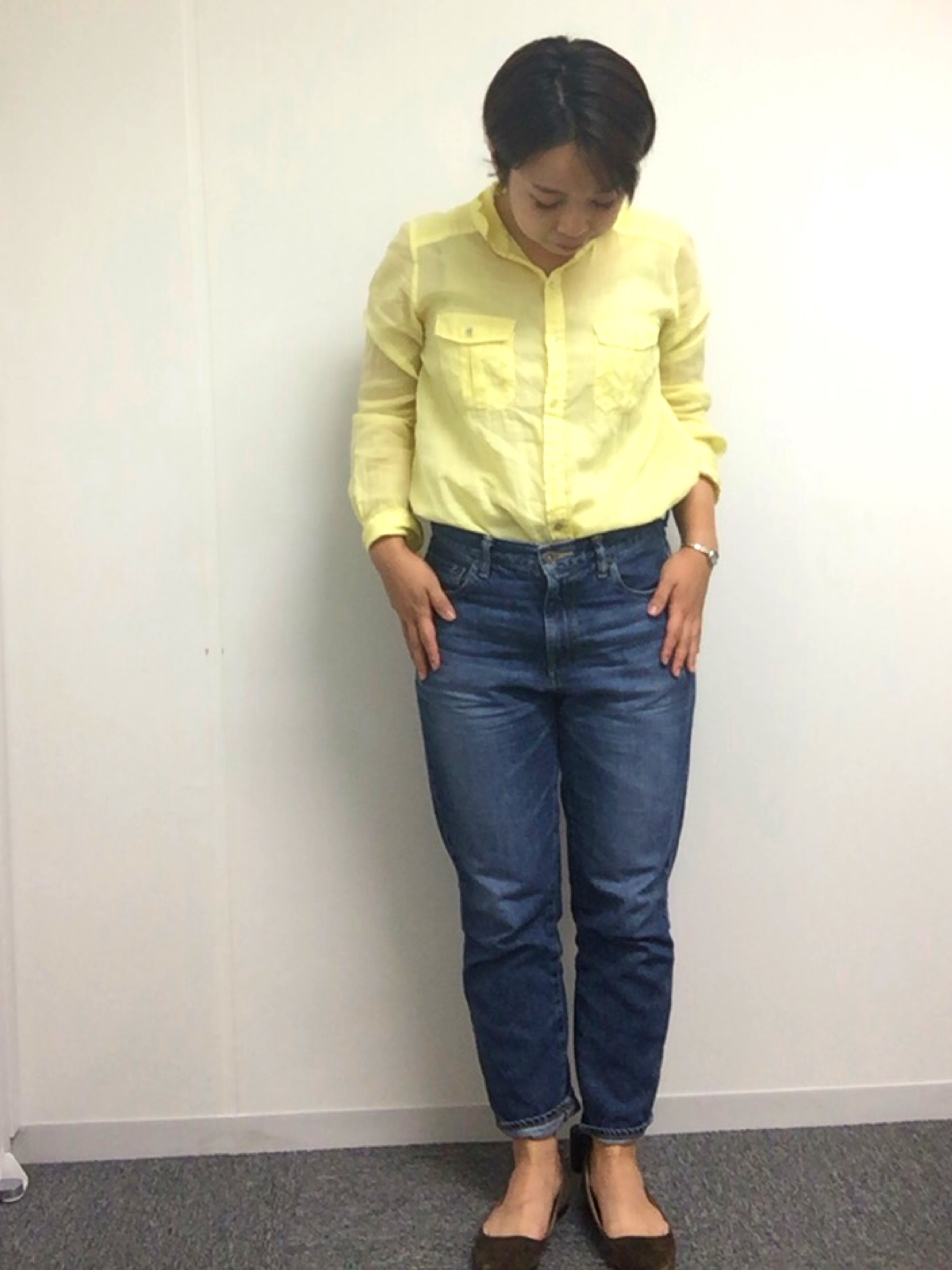 SLOBE IENAのアイテムを使った「黄色シャツ」の人気ファッション
