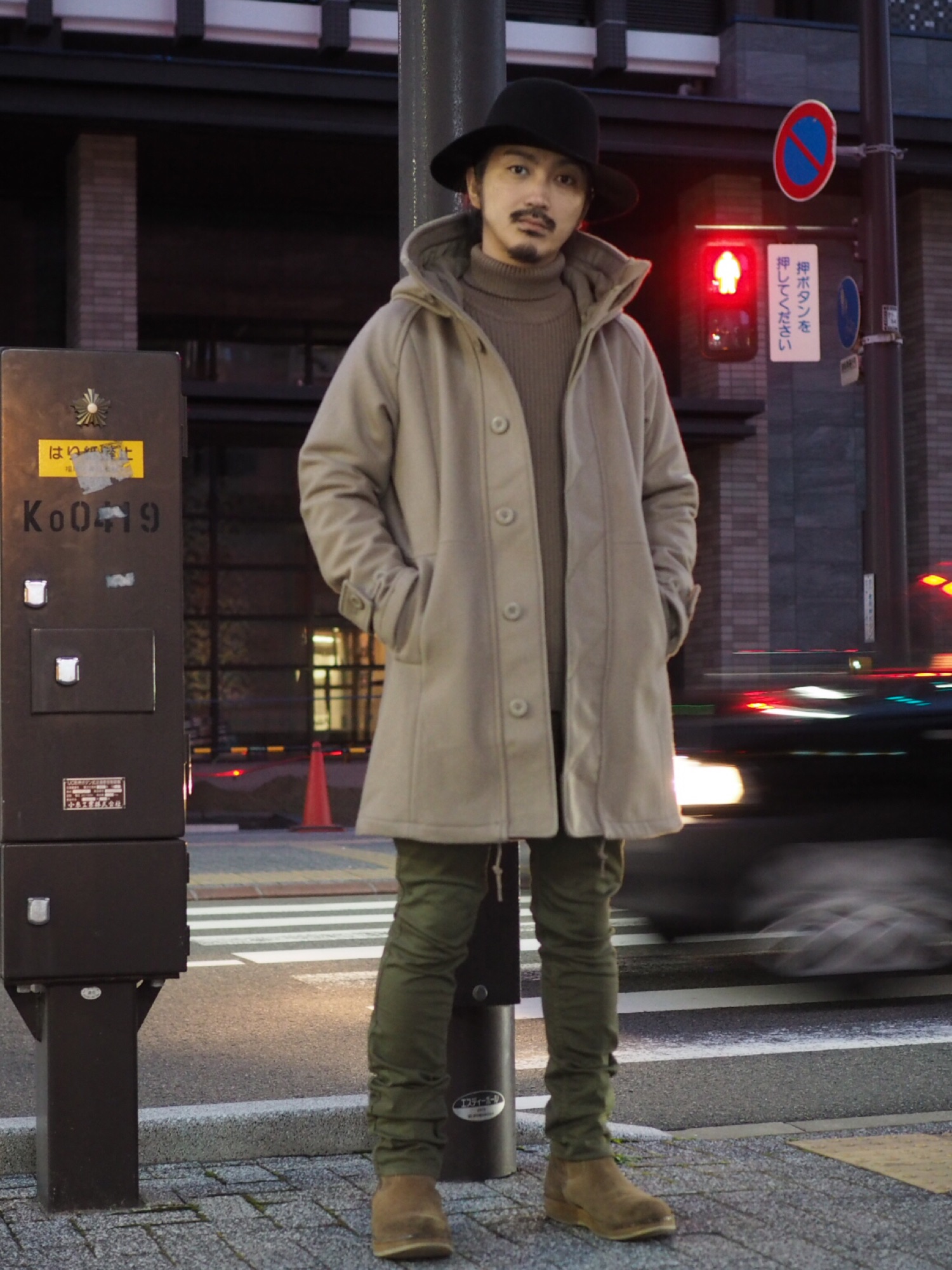 nonnativeのステンカラーコートを使った人気ファッション