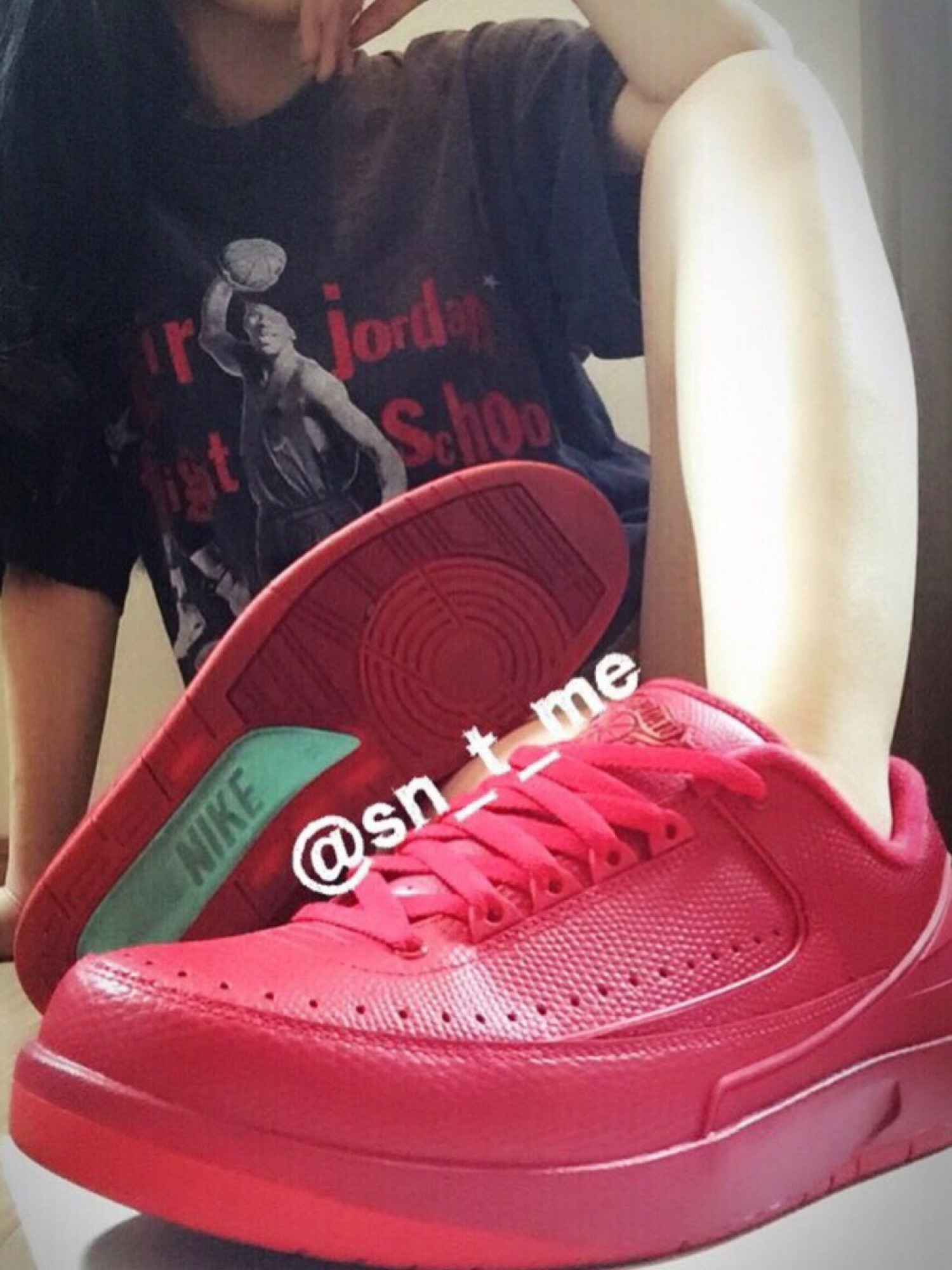 NIKE AIR JORDAN 2 RETRO LOW【SP】を使ったレディース人気