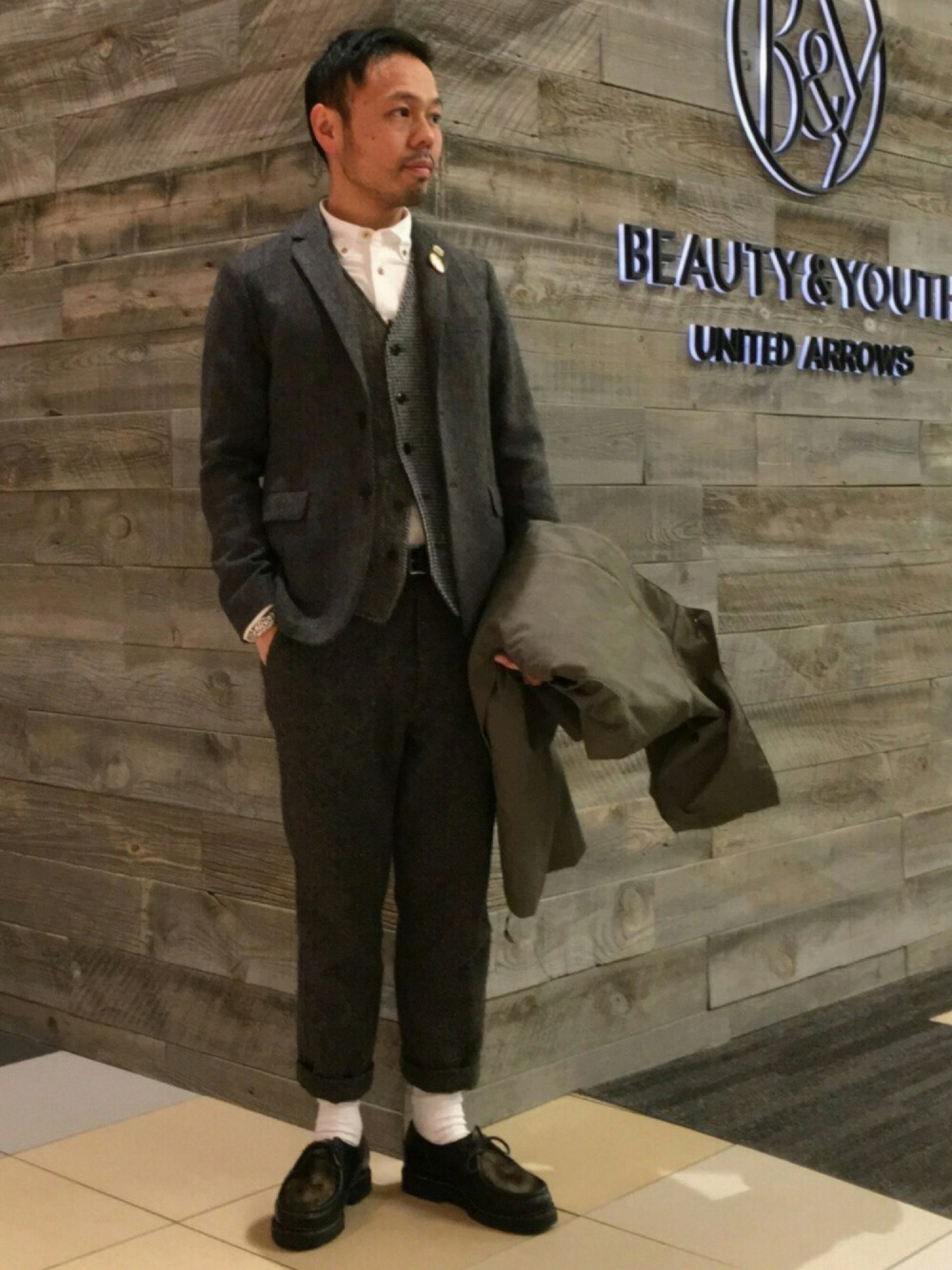 UNITED ARROWS HARRIS TWEED クレイジー ジレ UNITED ARROWS HARRIS TWEED クレイジー ジレ
