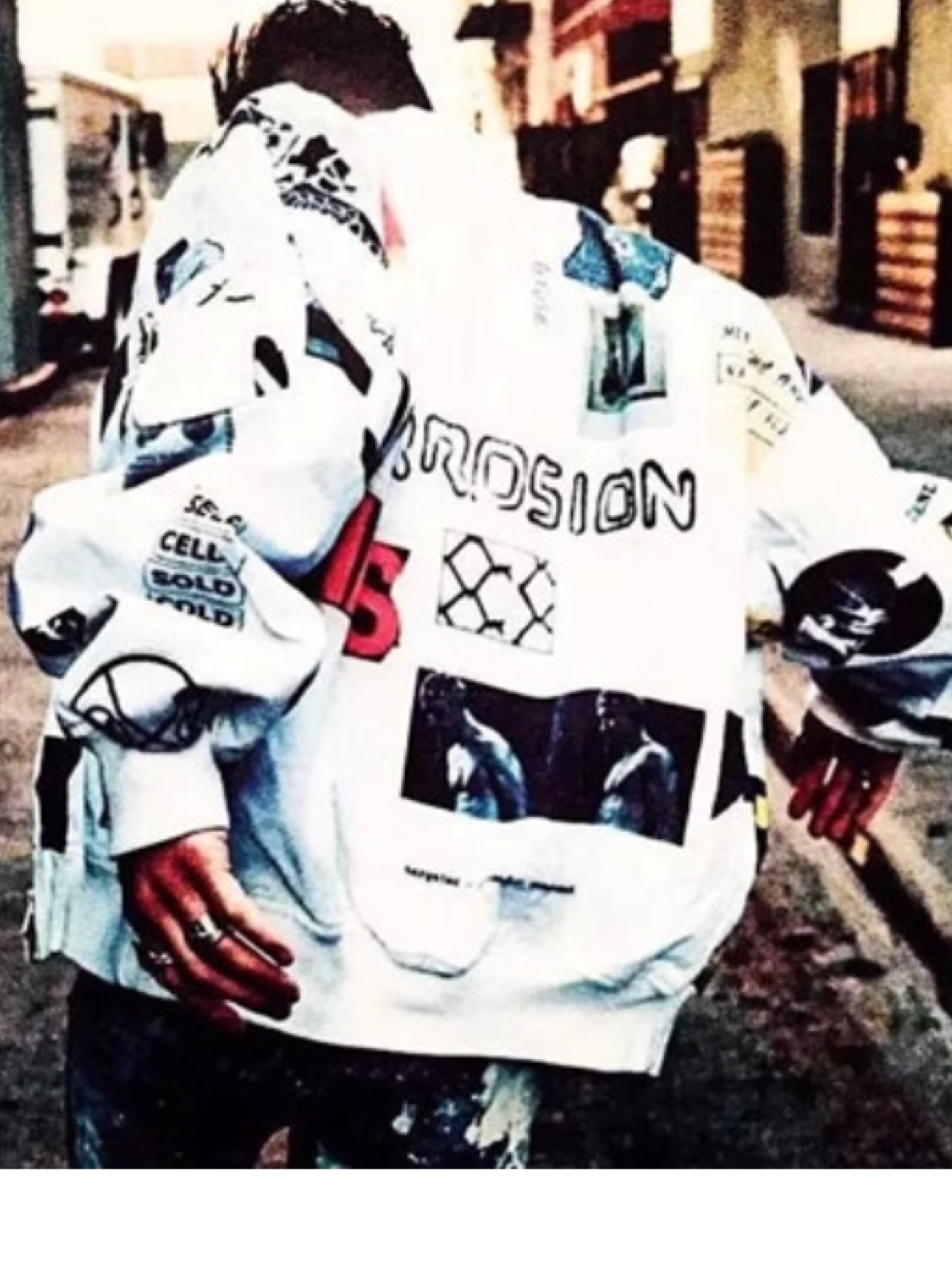 スタジャンを使った「G-DRAGON」の人気ファッションコーディネート - WEAR