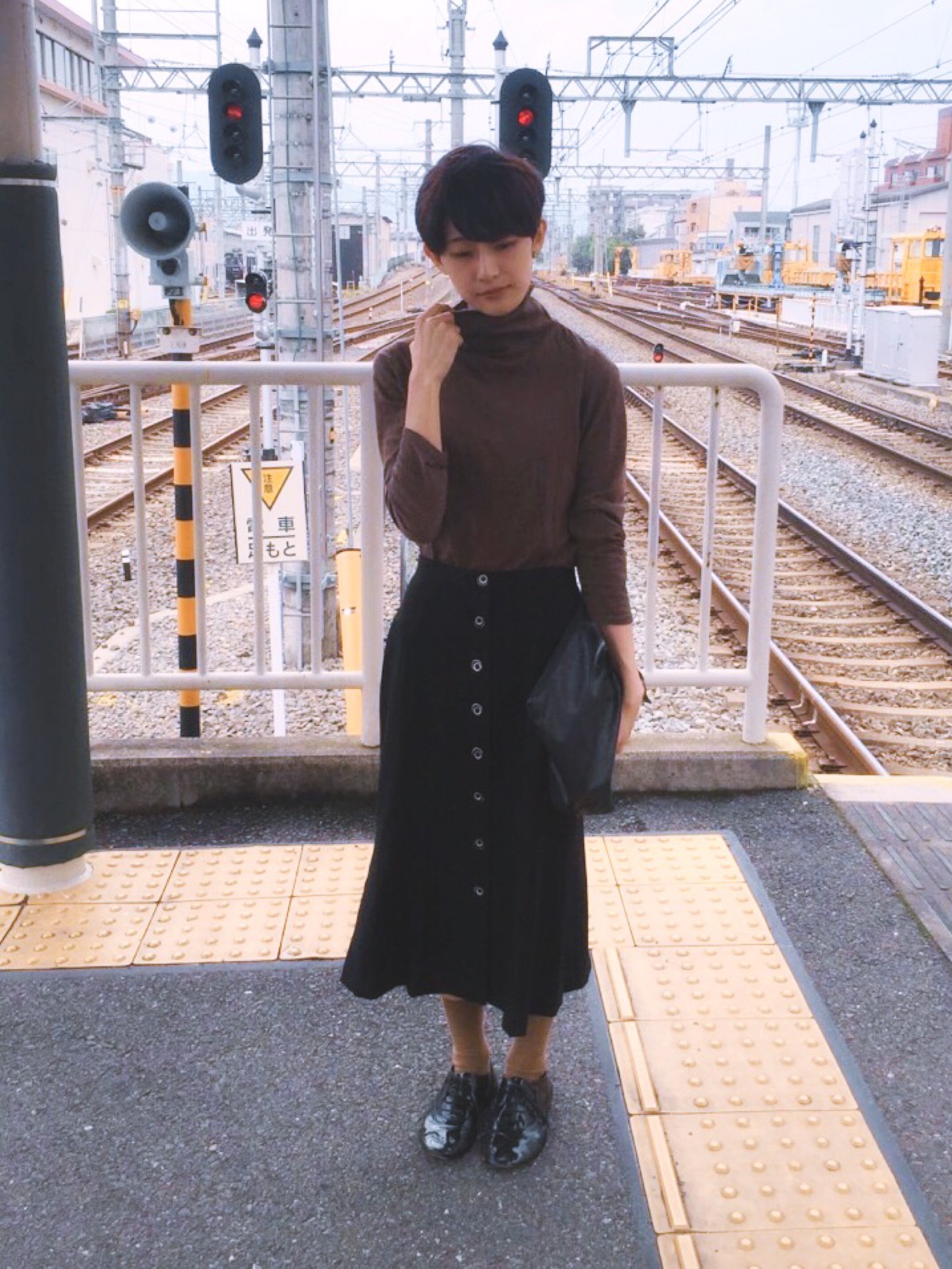 KARL LAGERFELDのスカートを使った人気ファッションコーディネート - WEAR 