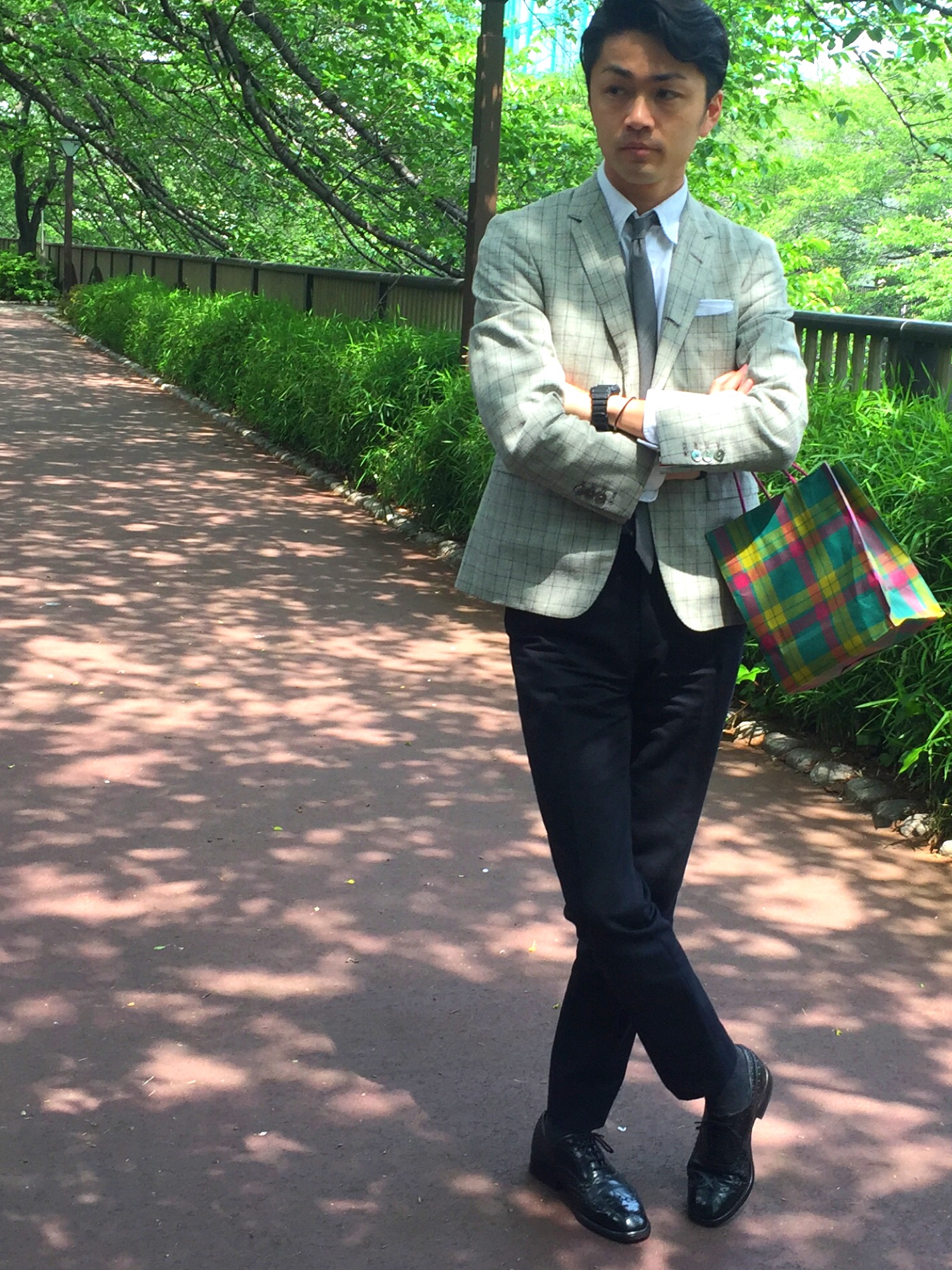 THOM BROWNEのセットアップを使った人気ファッションコーディネート