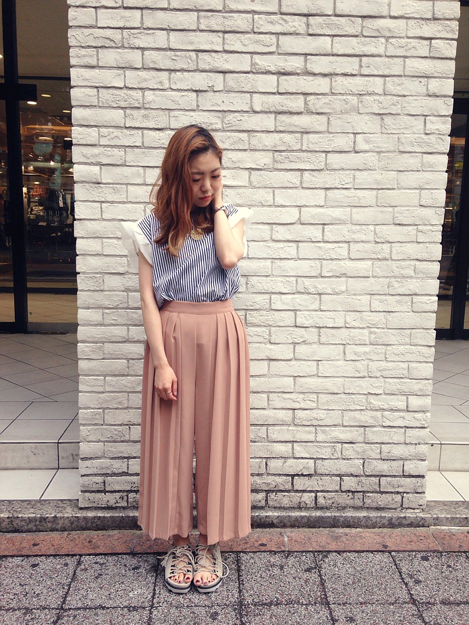 ピンクハウス ベージュ サイドボタン ガウチョパンツ