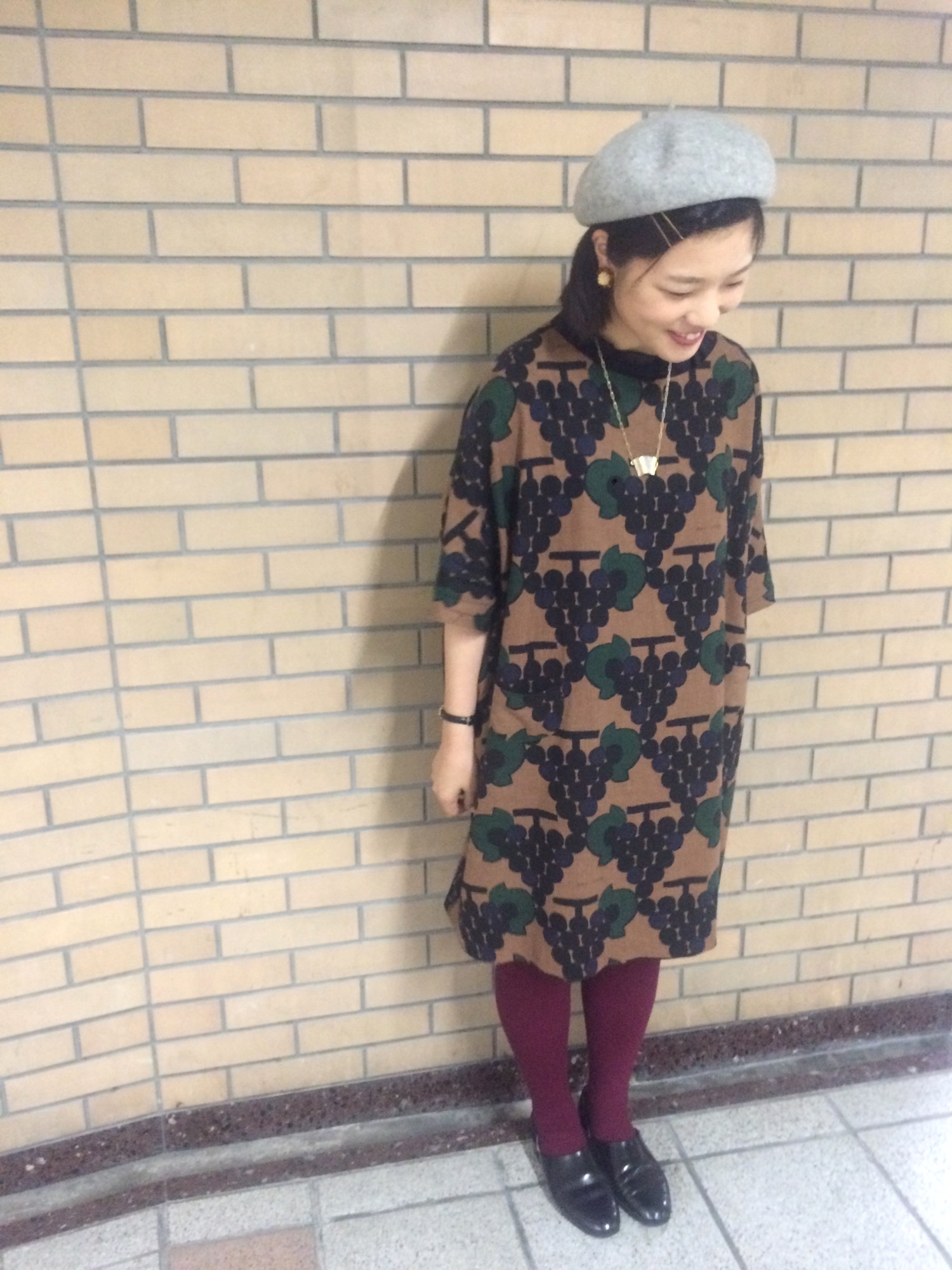 peu pres（プープレ）の「R/Lぶどうﾌﾟﾘﾝﾄ ﾐﾆﾎﾟｹﾋﾞｯｸﾞOP（ワンピース 