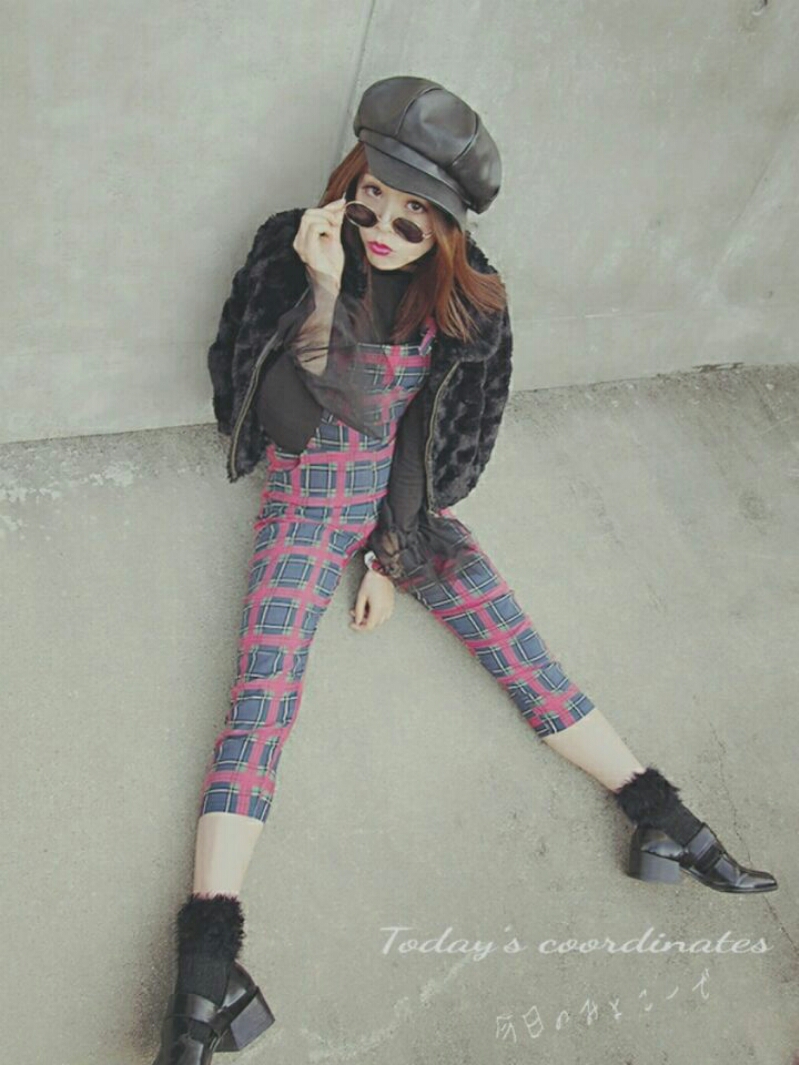 Momoのサロペット/オーバーオールを使った人気ファッション