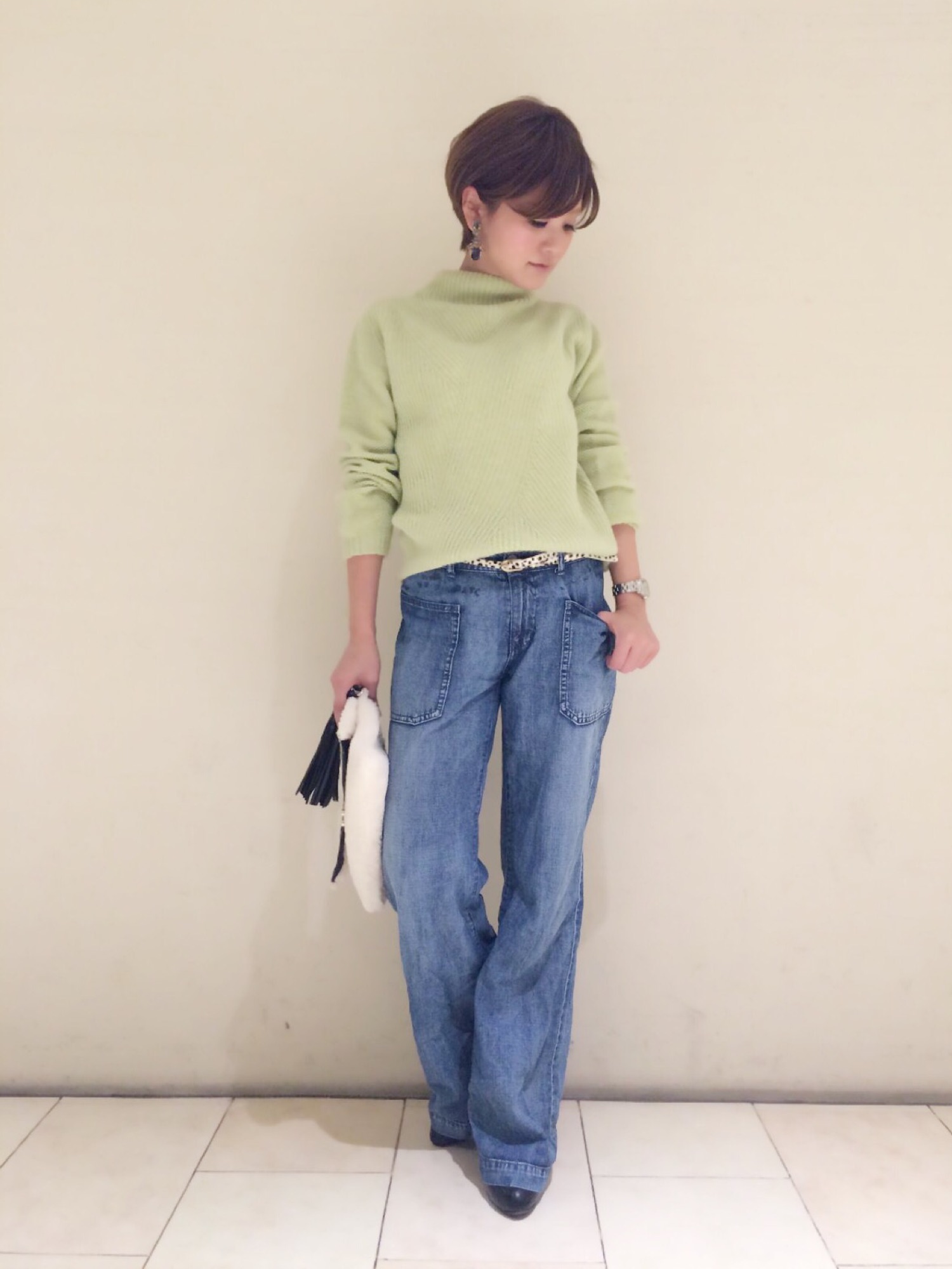 DouDou(ドゥドゥ)の「【DouDou】フリンジ付ファークラッチ DouDou(ドゥドゥ)の「【DouDou】フリンジ付ファークラッチ