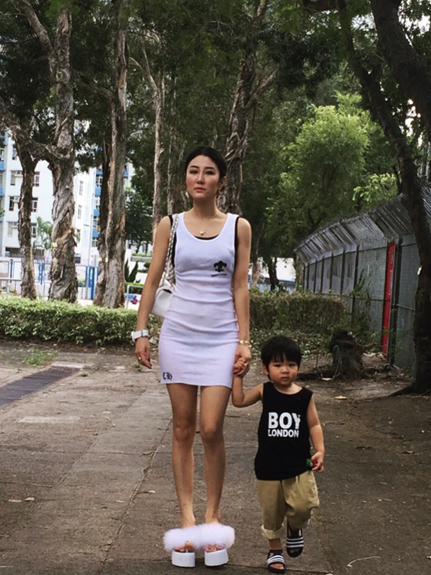 CHROME HEARTSのスカートを使った人気ファッションコーディネート - WEAR 