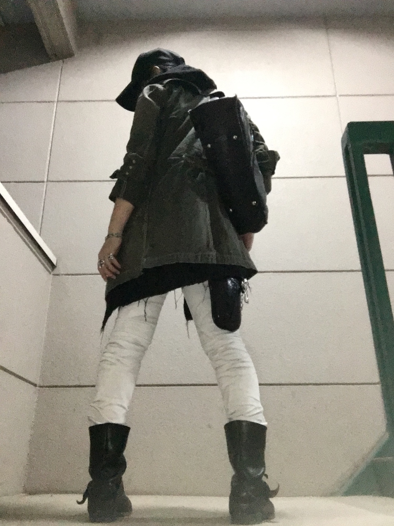 alfredoBANNISTERのボストンバッグを使った人気ファッション