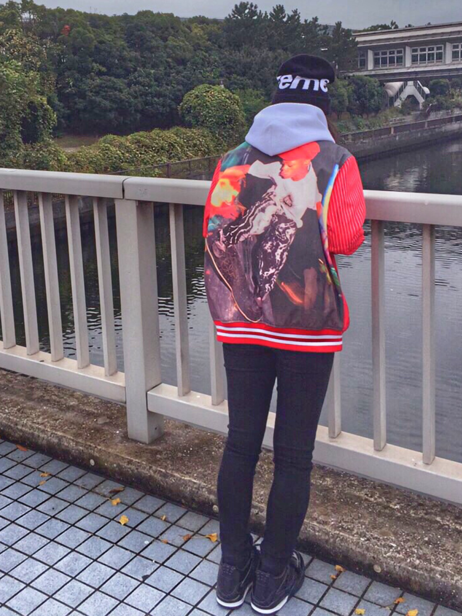 【Supreme × COMME des GARCONS SHIRT】スタジャン スタジャンを使った「Supreme x Comme des Garcons SHIRT」の