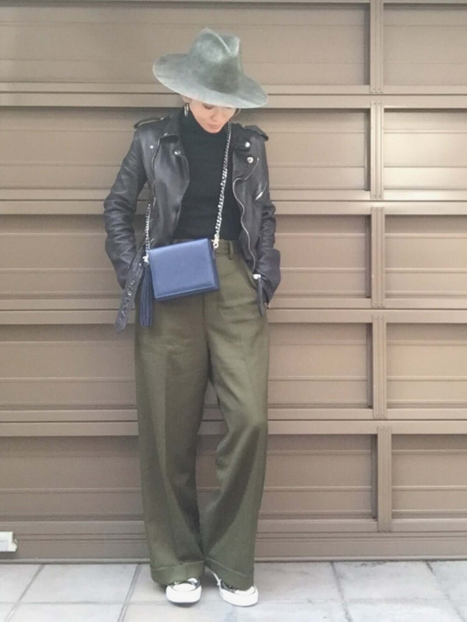 Earl Jeanのライダースジャケットを使った人気ファッション 
