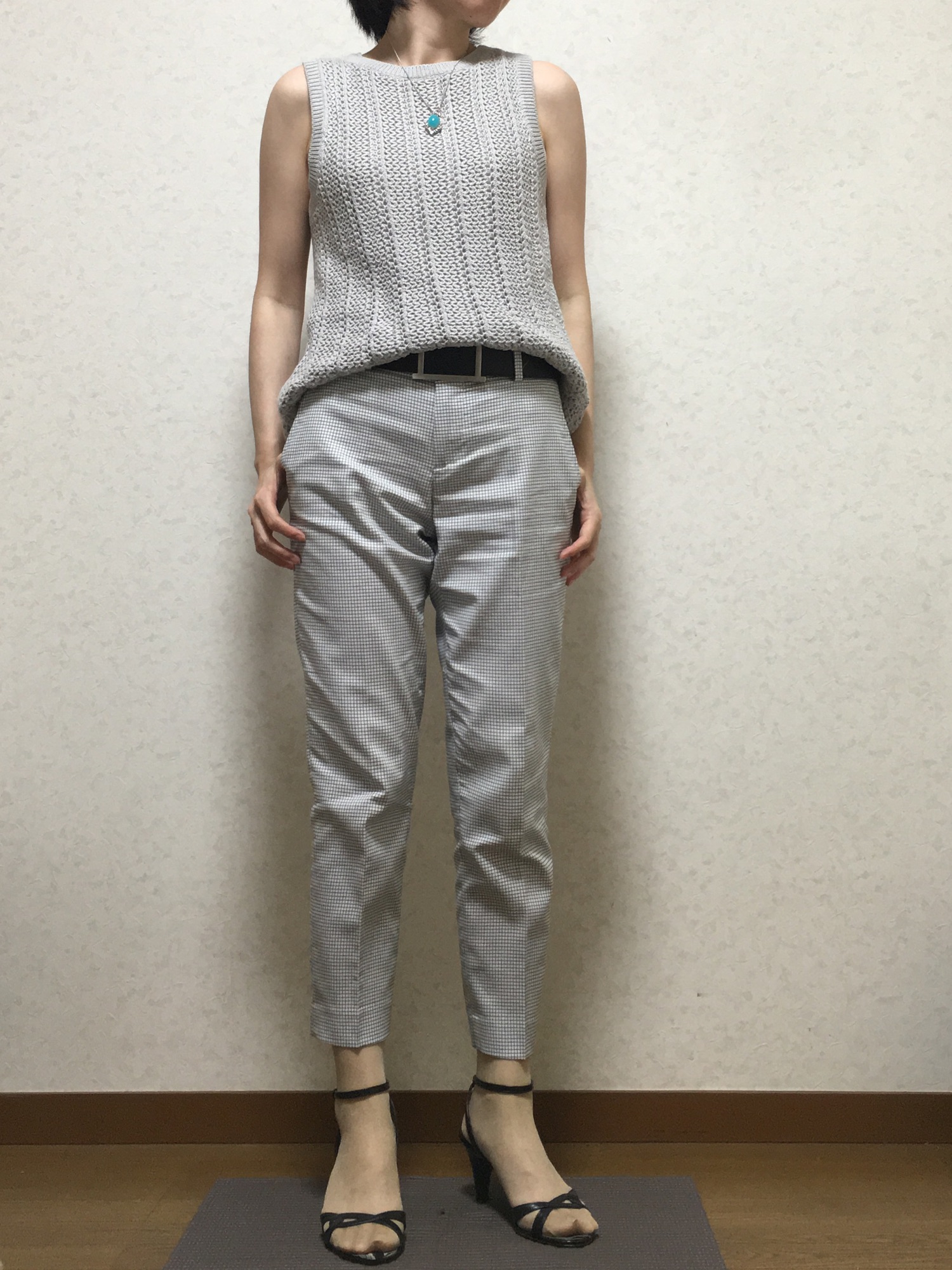 UNIQLO（ユニクロ）の「WOMEN ストレッチクロップドパンツ