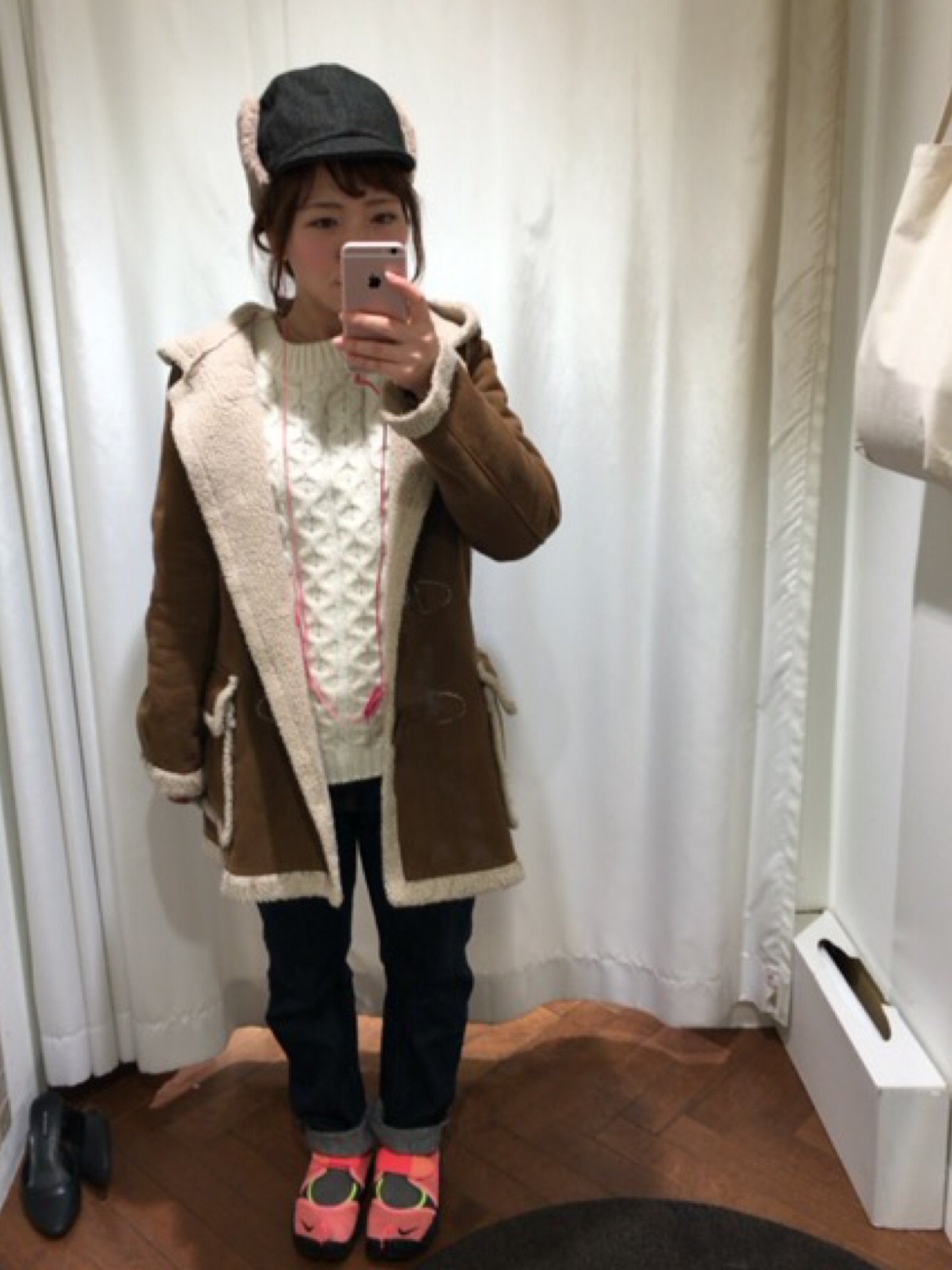 NIKE（ナイキ）の「ユニセックス ナイキ エアリフト ピンク NIKE