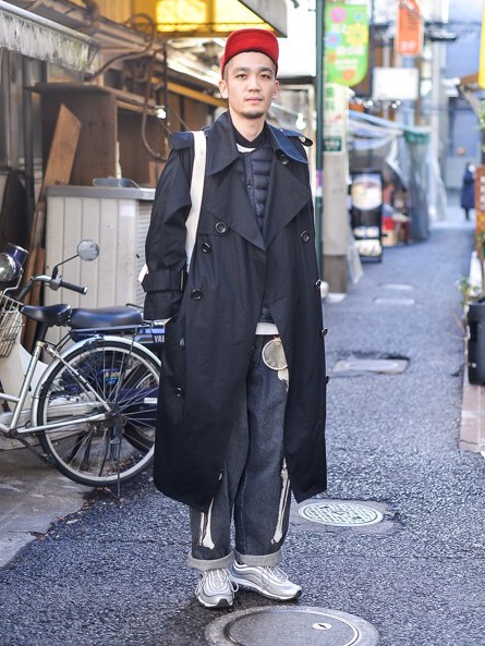 【定価¥85,800】新品 ANREALAGE トレンチコート 46 定価¥85,800】新品 ANREALAGE トレンチコート 46 ANREALAGE