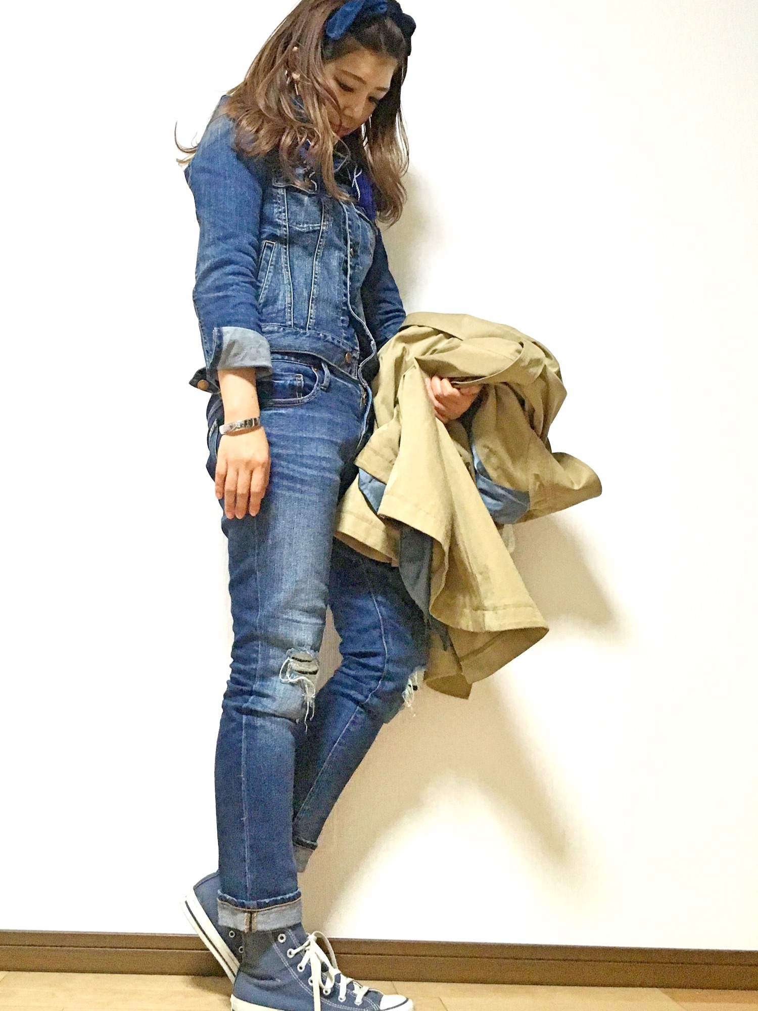 Westwood Outfittersのデニムジャケットを使った人気ファッション 