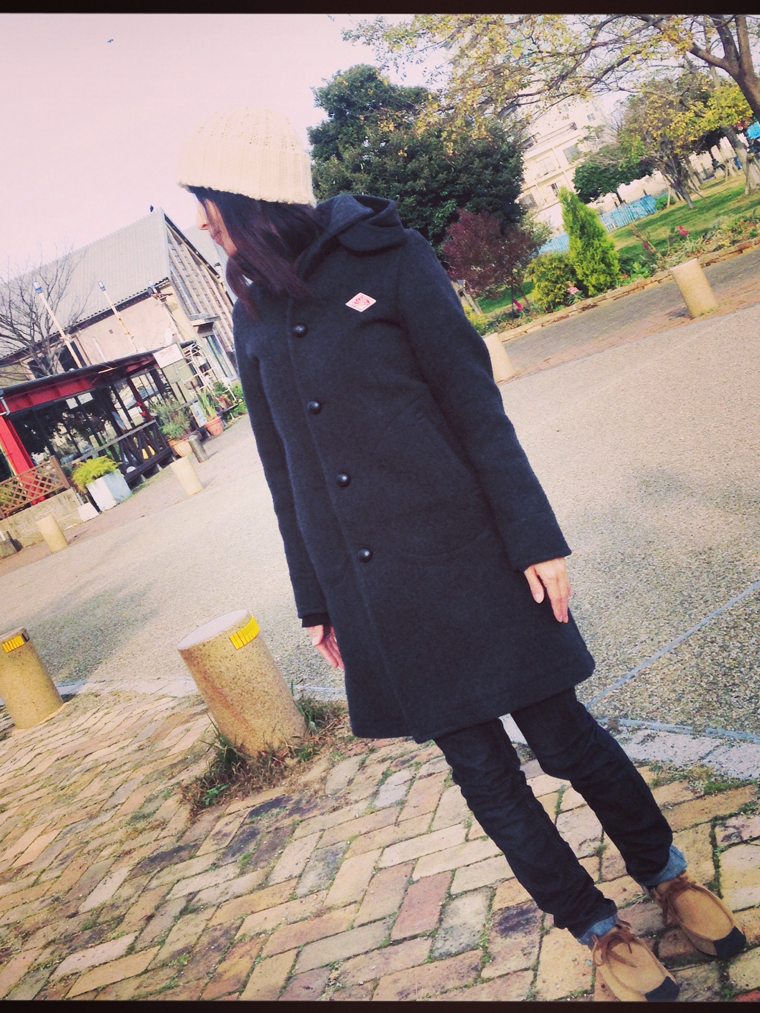 DANTONのチェスターコート（グレー系）を使った人気ファッション