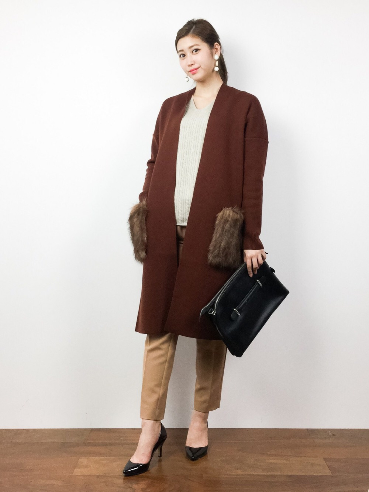 UNITED TOKYO ファー付きニットロングカーデ UNITED TOKYO（ユナイテッドトウキョウ）の「ファー付きニットロング