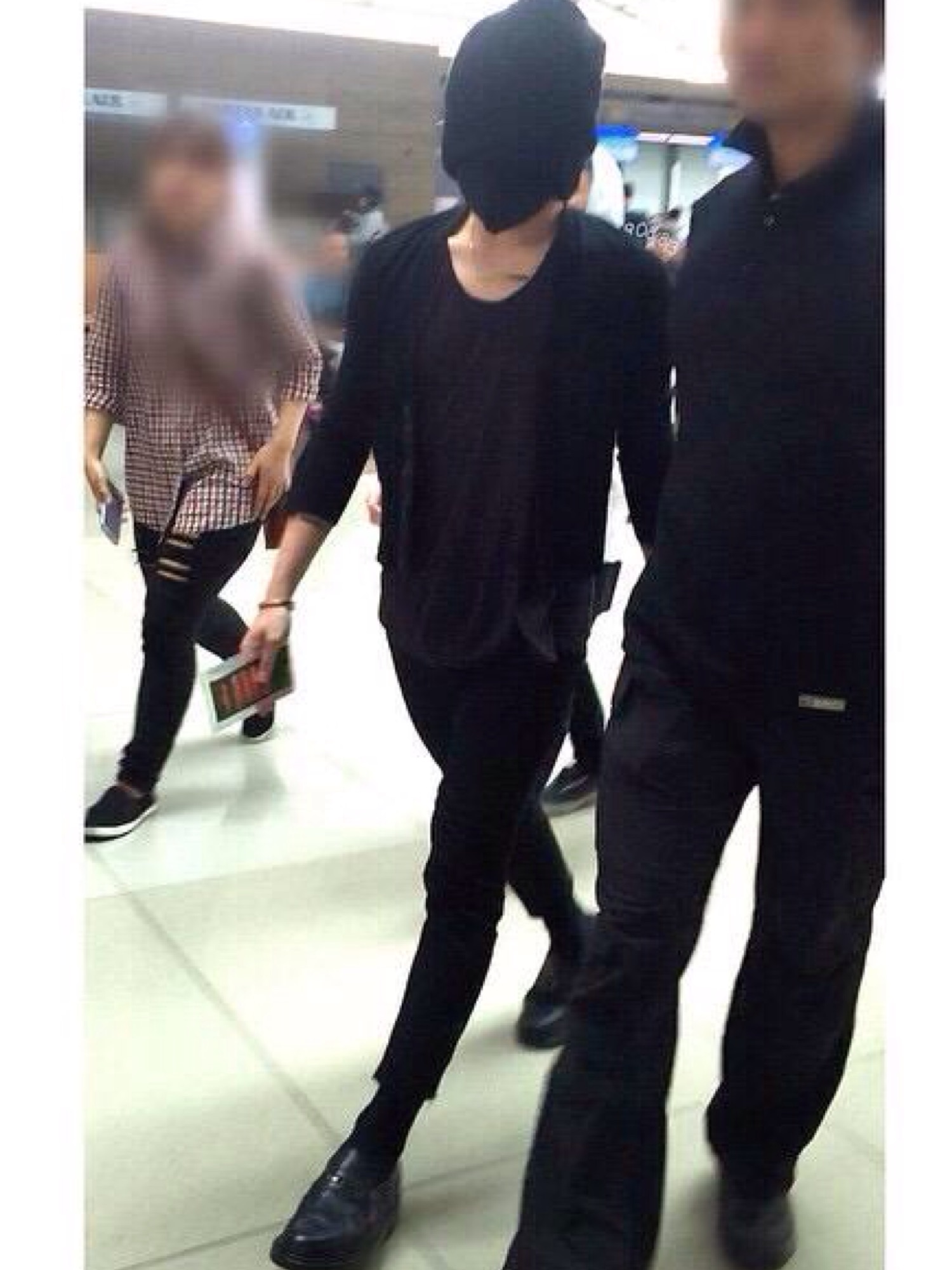 トムブラウン4bar カーディガンG-dragon着用