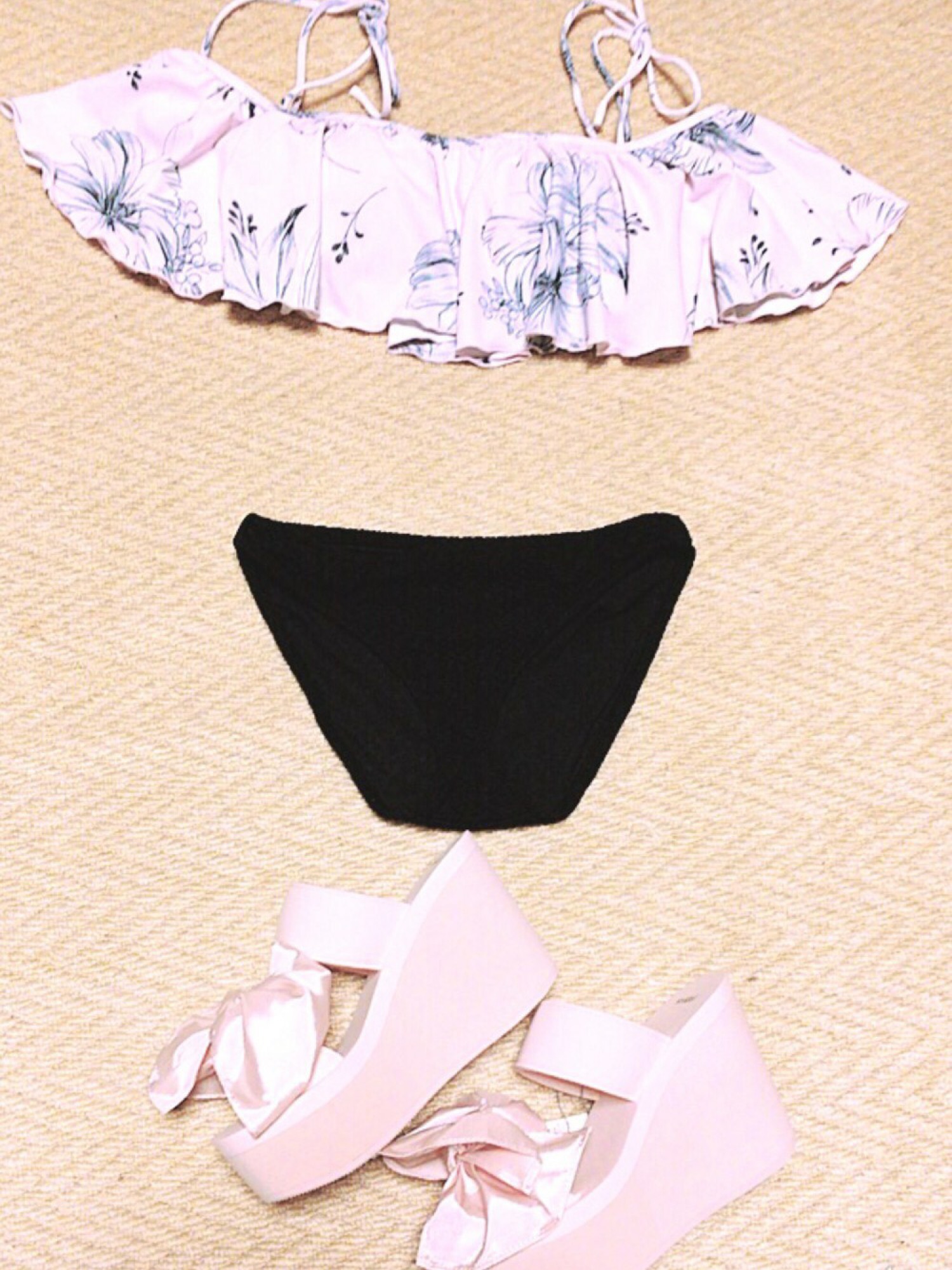 SNIDEL（スナイデル）の「【USAGI限定】オフショルビキニ（水着）」 - WEAR