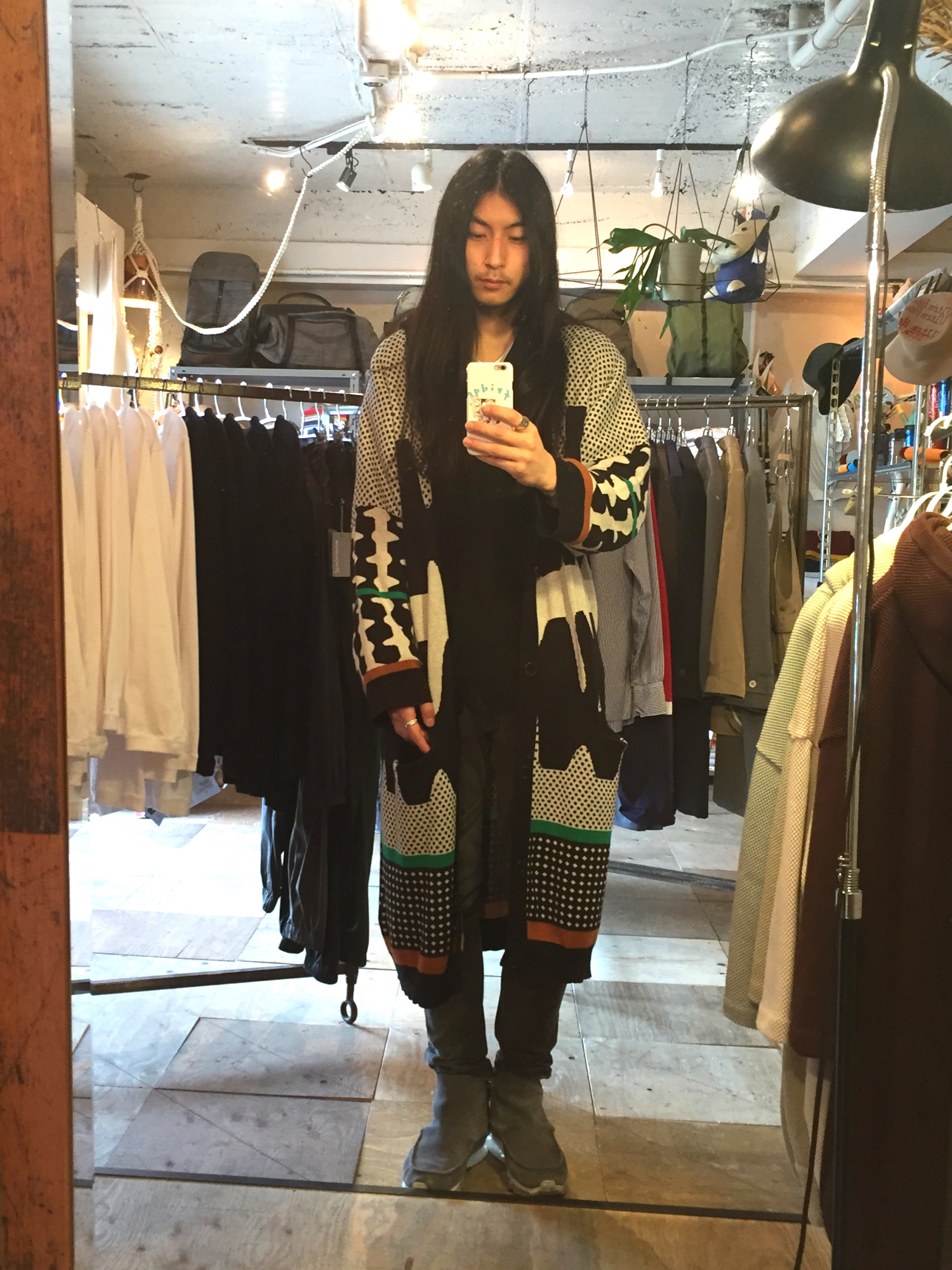 Henrik Vibskov（ヘンリックヴィブスコブ）の「HENRIK VIBSKOV 