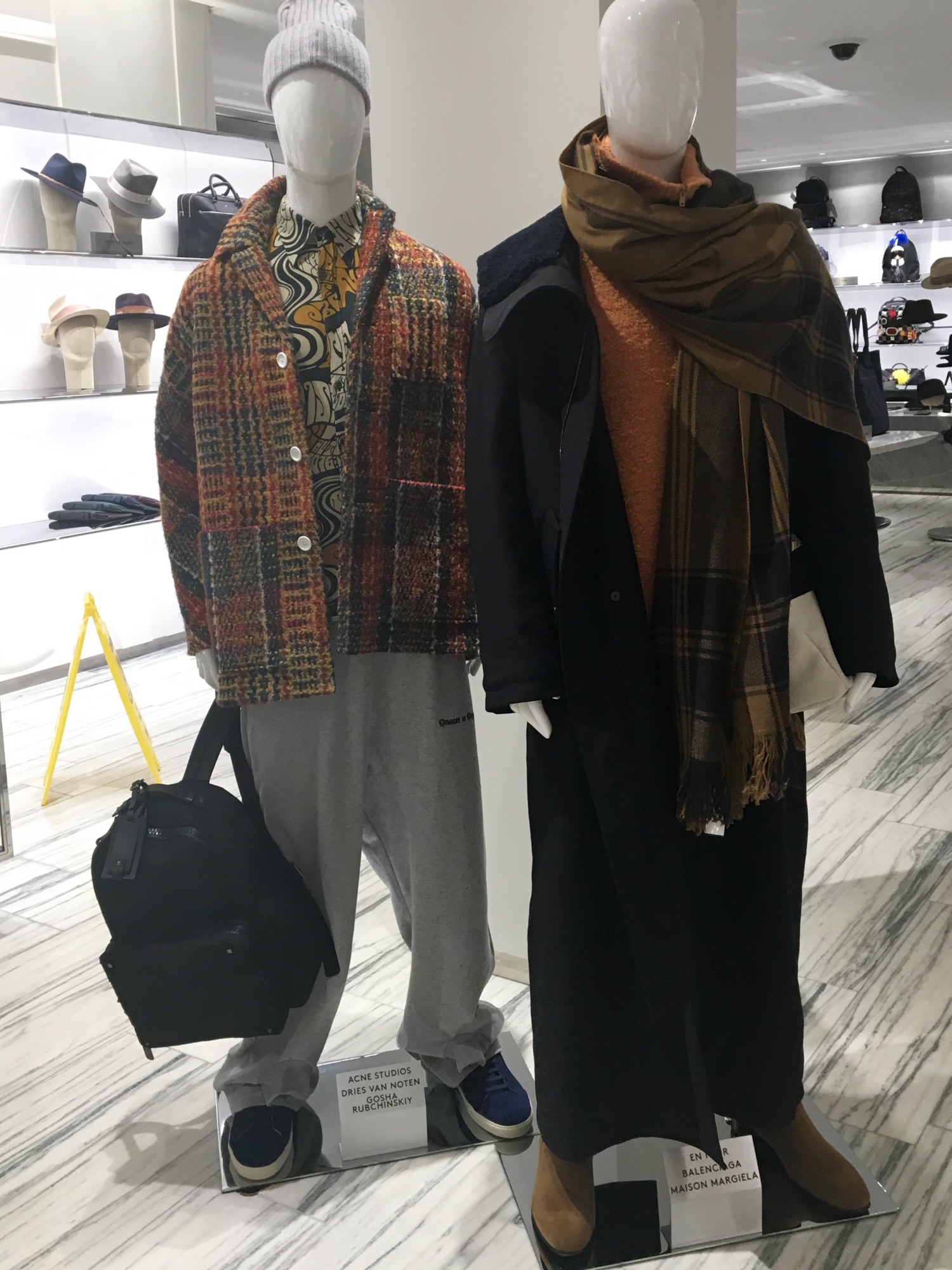 Acne Studiosのダウンジャケット/コート（オレンジ系）を使った人気 