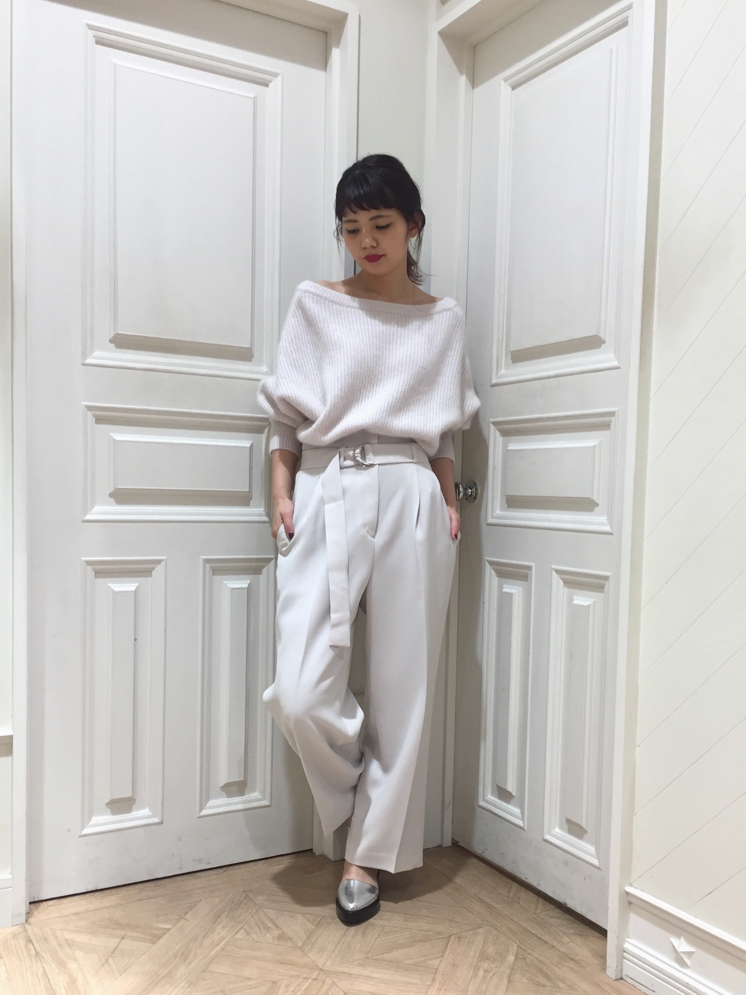 FRAY I.D（フレイアイディー）の「バックVチェーンニット（ニット