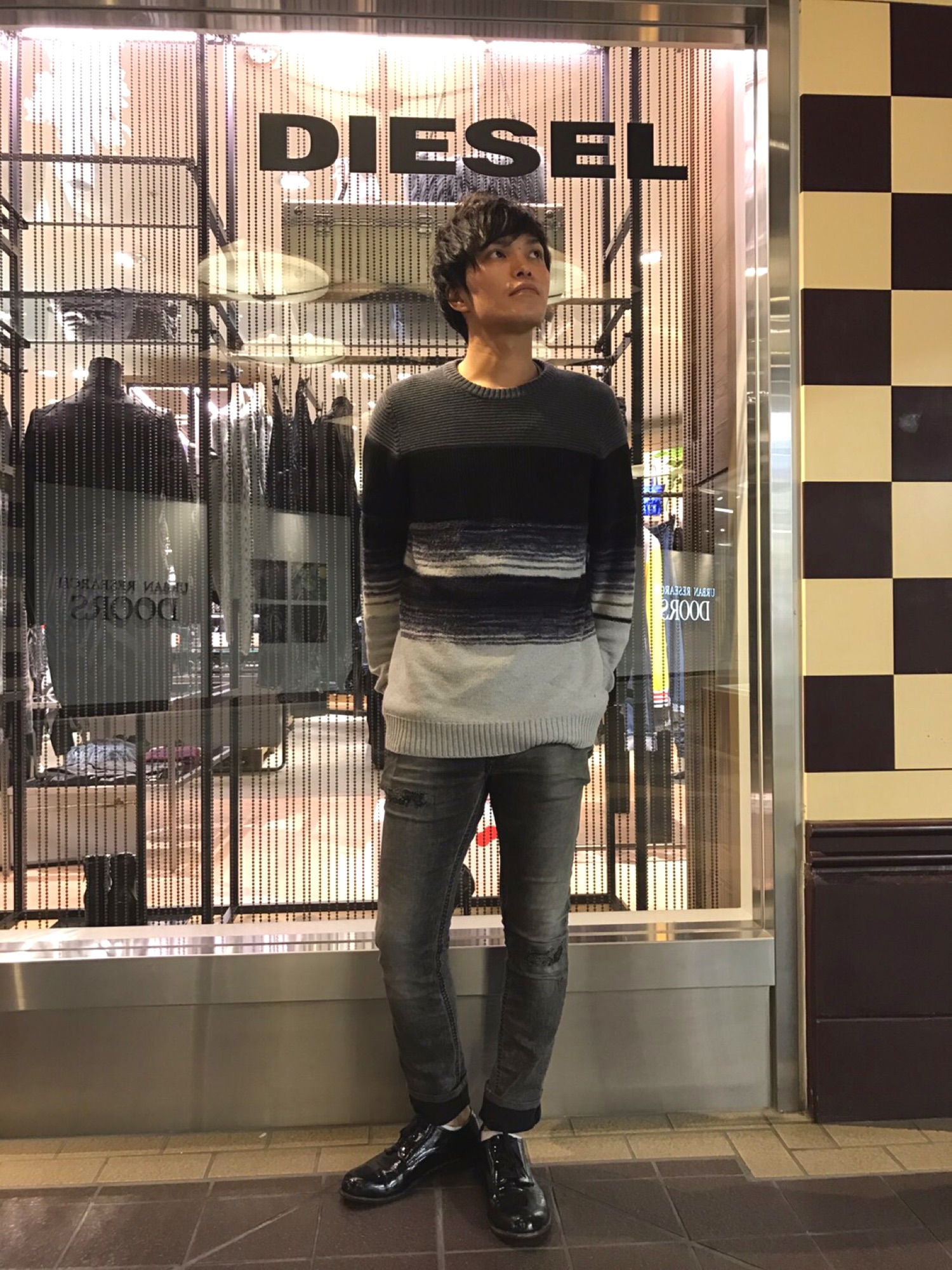 DIESELのニット/セーターを使った「グラデーション」の人気 