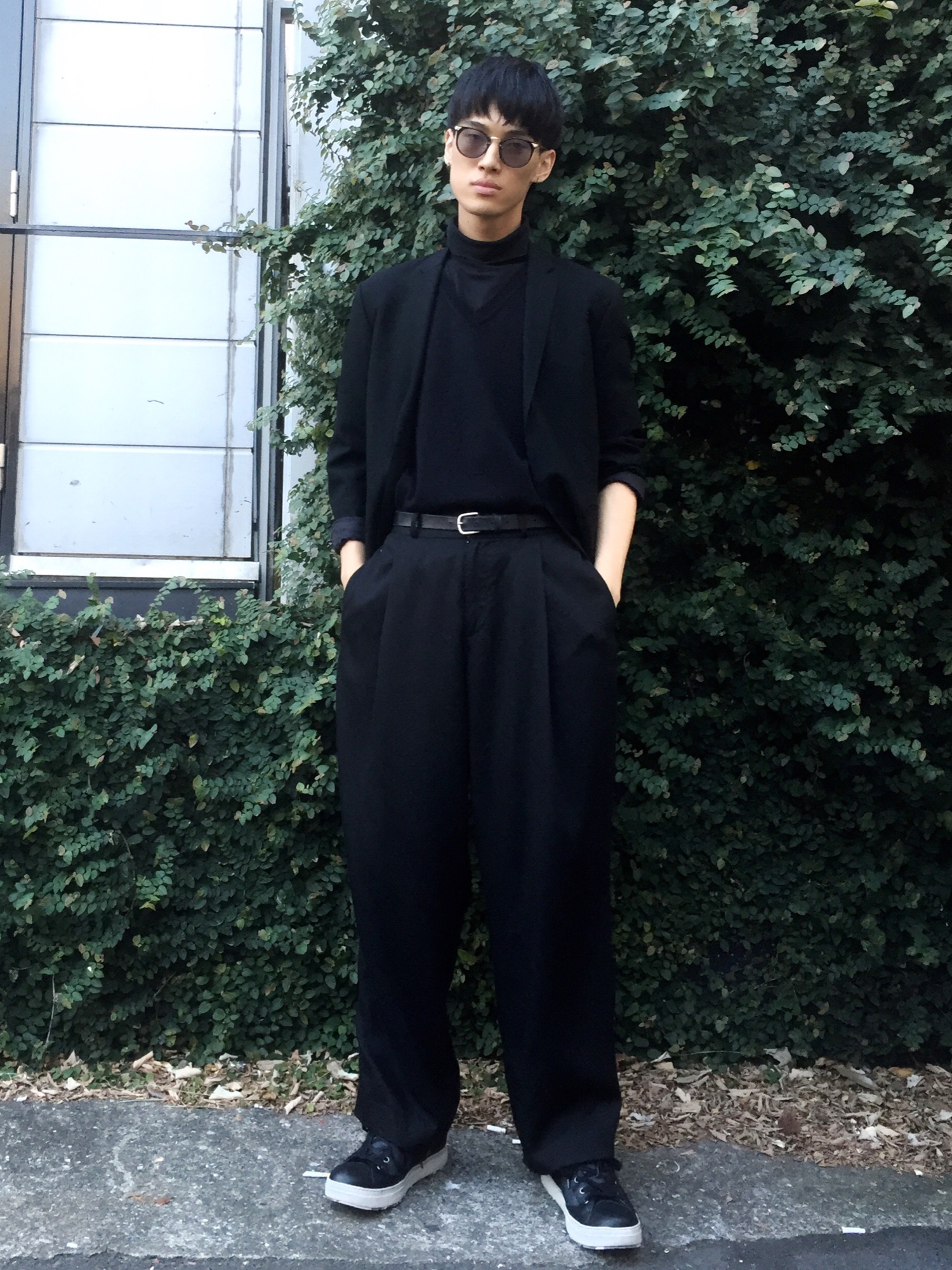 LAD MUSICIANのスーツジャケットを使った人気ファッション