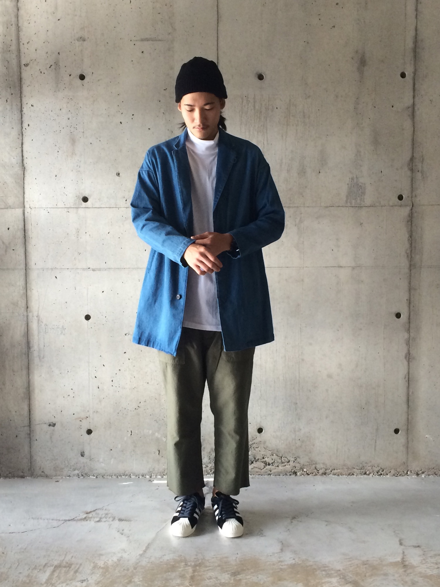 A VONTADEのチェスターコートを使った人気ファッションコーディネート 