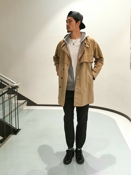 The DUFFER of ST.GEORGEのトレンチコートを使った人気ファッション